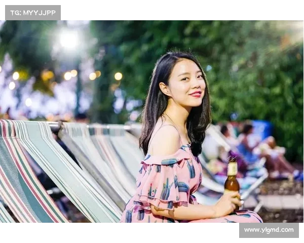 欧洲杯女神欣杨引领时尚潮流 谁将问鼎最美推女郎之争 欧洲杯女神欣杨引领时尚潮流 谁将问鼎最美推女郎之争